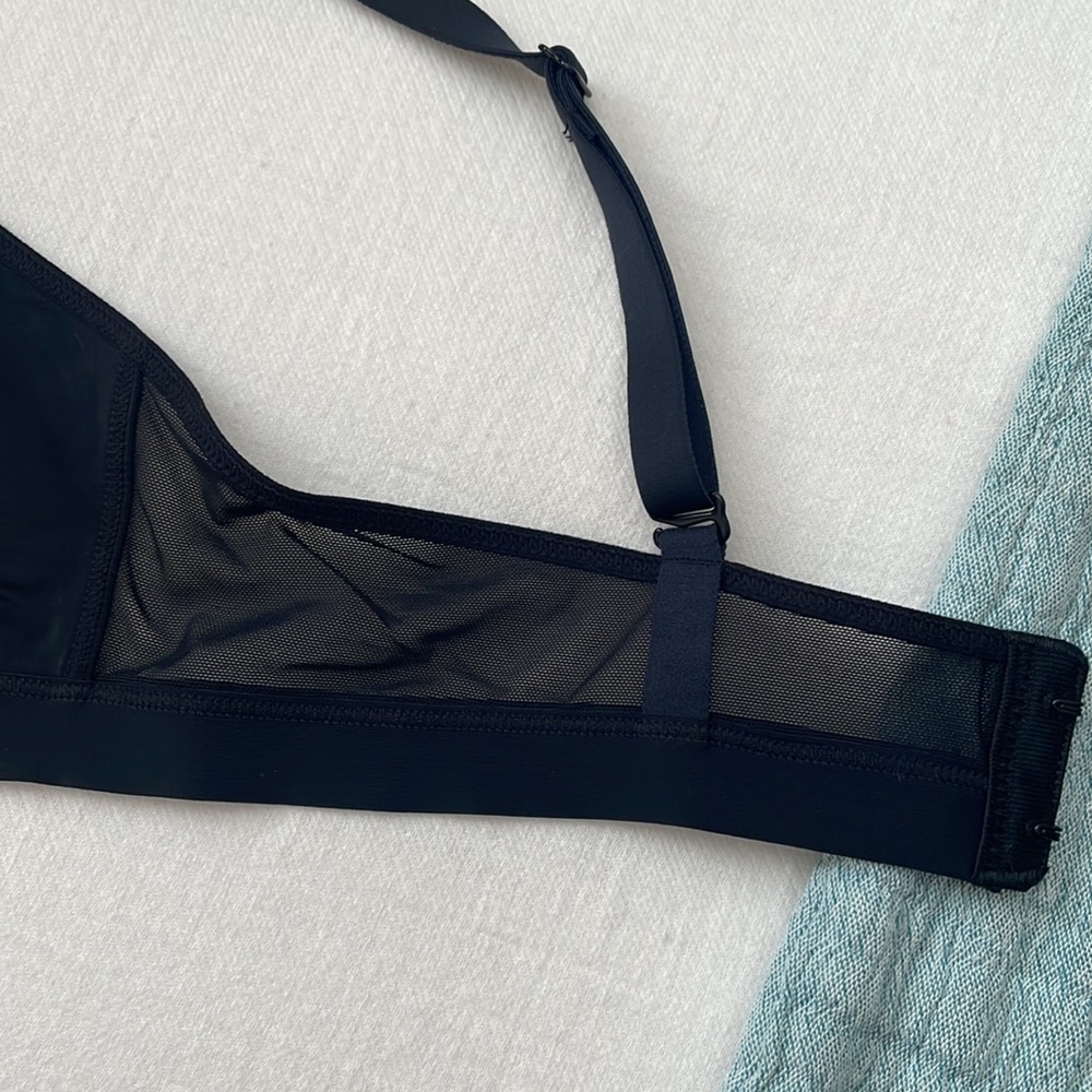 PARADE triangle bralette 🐝 - Picture 2 of 6